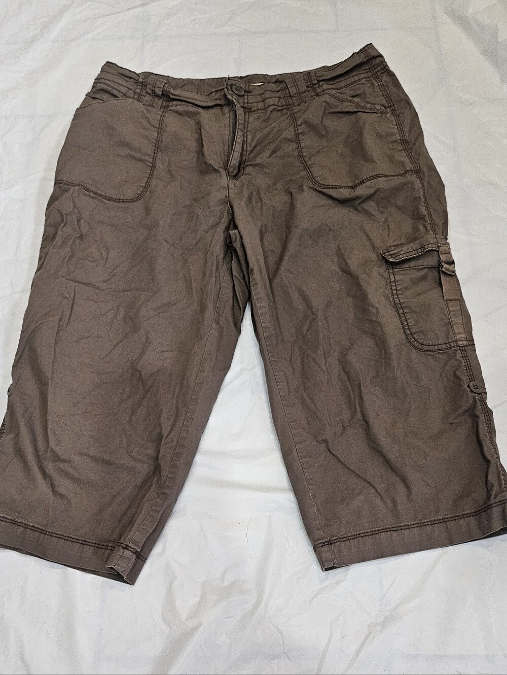 St. John's Bay Petite Cargo Capri Pants 16P
